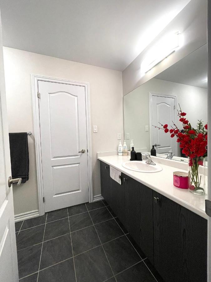 Niagara Falls Bnb 15 Mins Away From Falls Thorold Extérieur photo